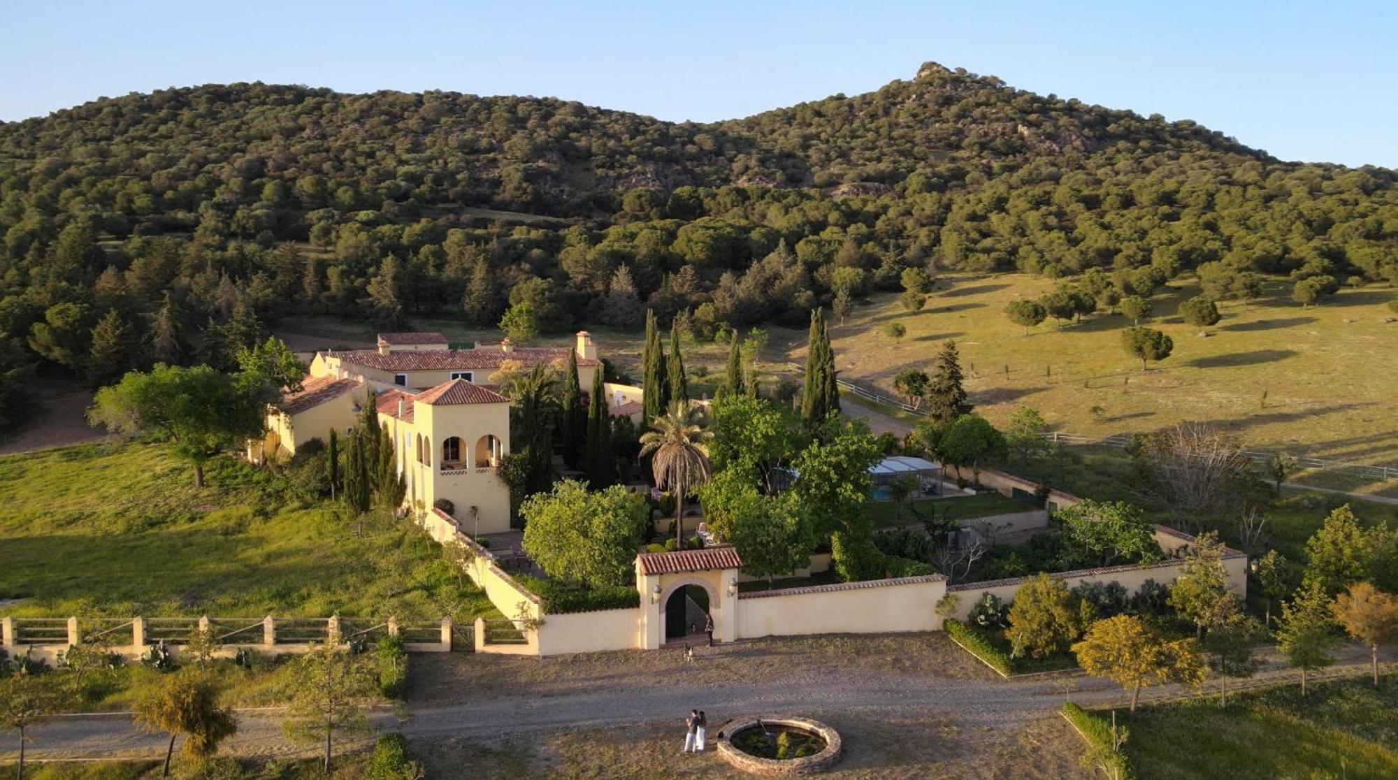Finca La Alcolehuela En Parque Natural De Despenaperros Santa Elena Exterior photo